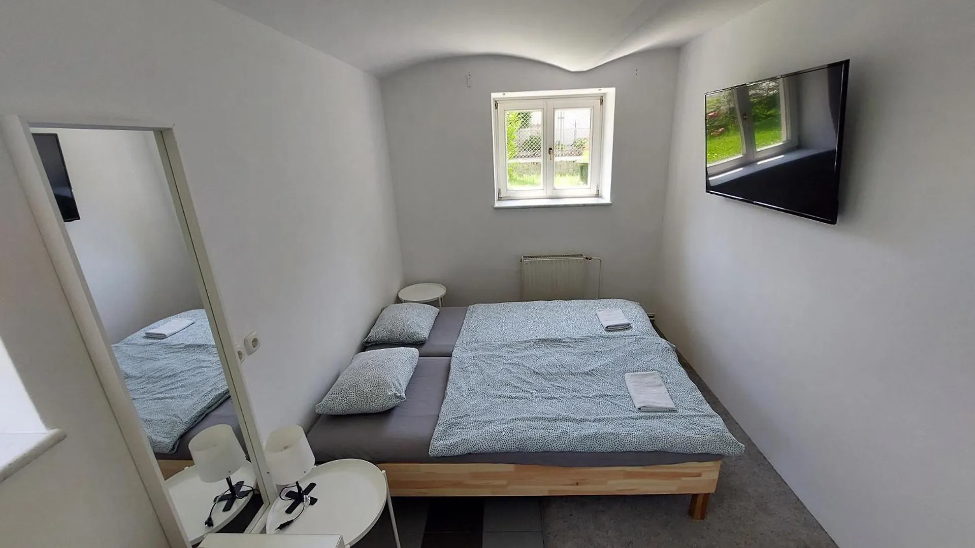Rose House - Greenline Accomodations リュブリャナ 0*,